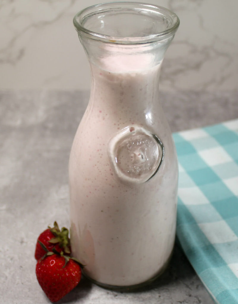 Strawberry Coconut Keto Cheesecake Smoothie6