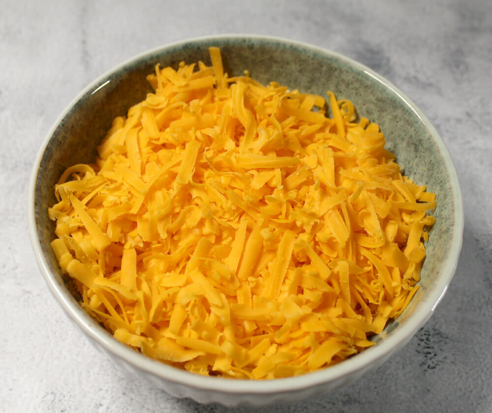 Cheesy Keto Chicken and Poblano Soup5