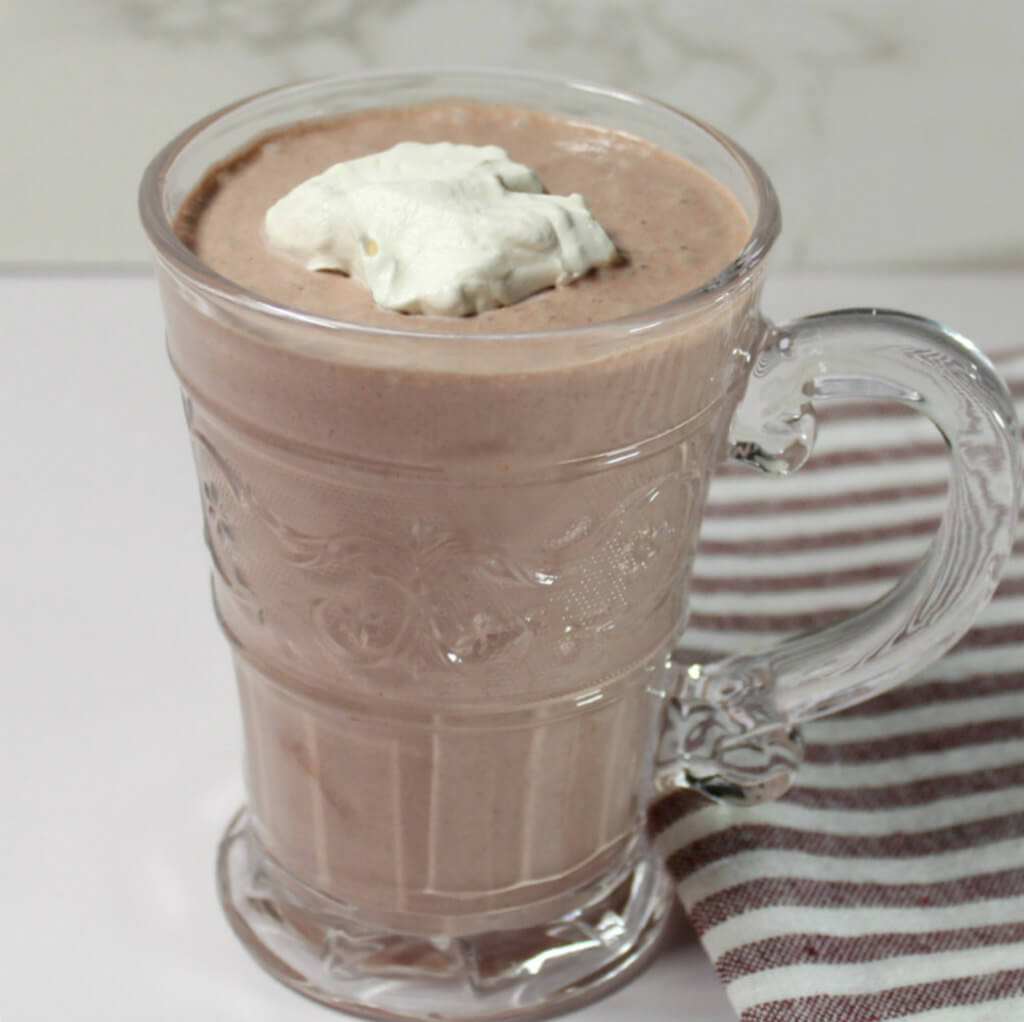 Chocolate Raspberry Keto Cheesecake Smoothie1