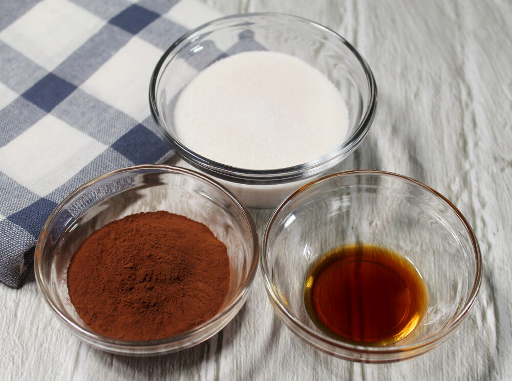 Chocolate Raspberry Keto Cheesecake Smoothie4