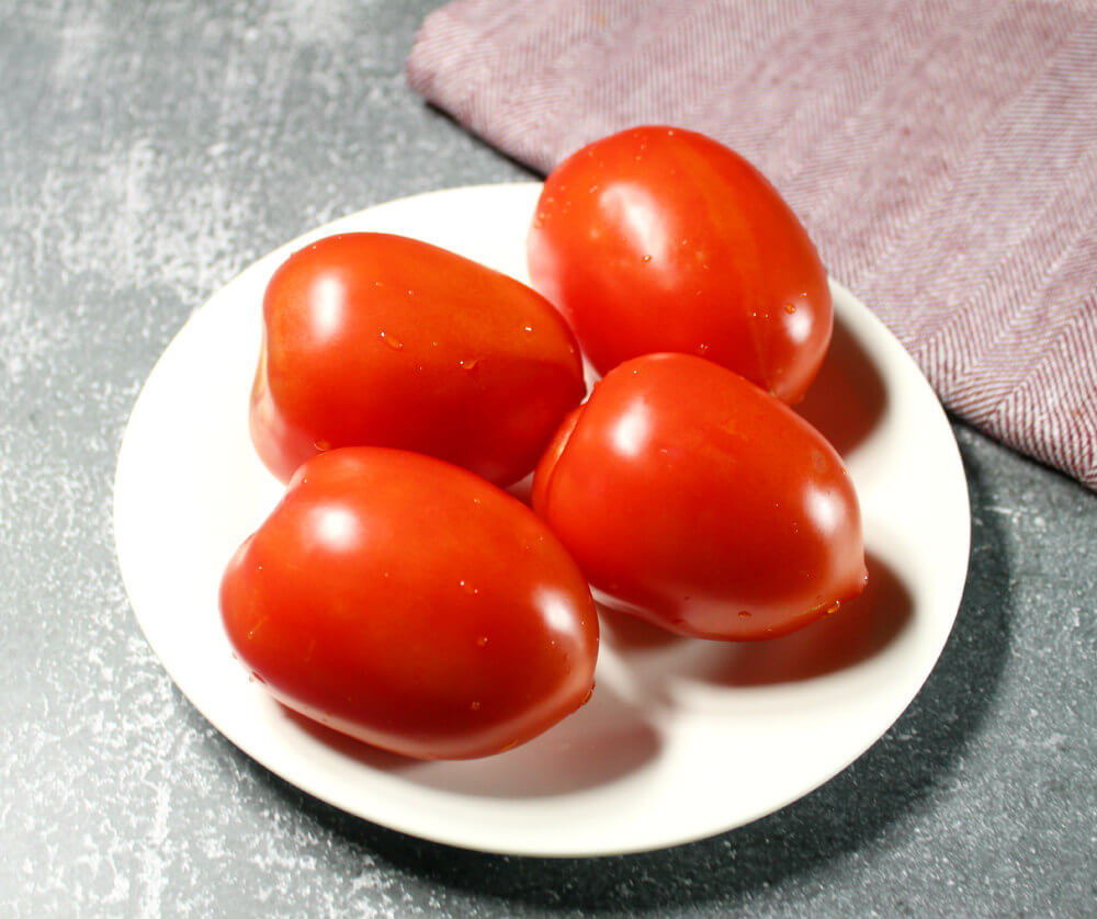 Low-Carb Caprese Salad2