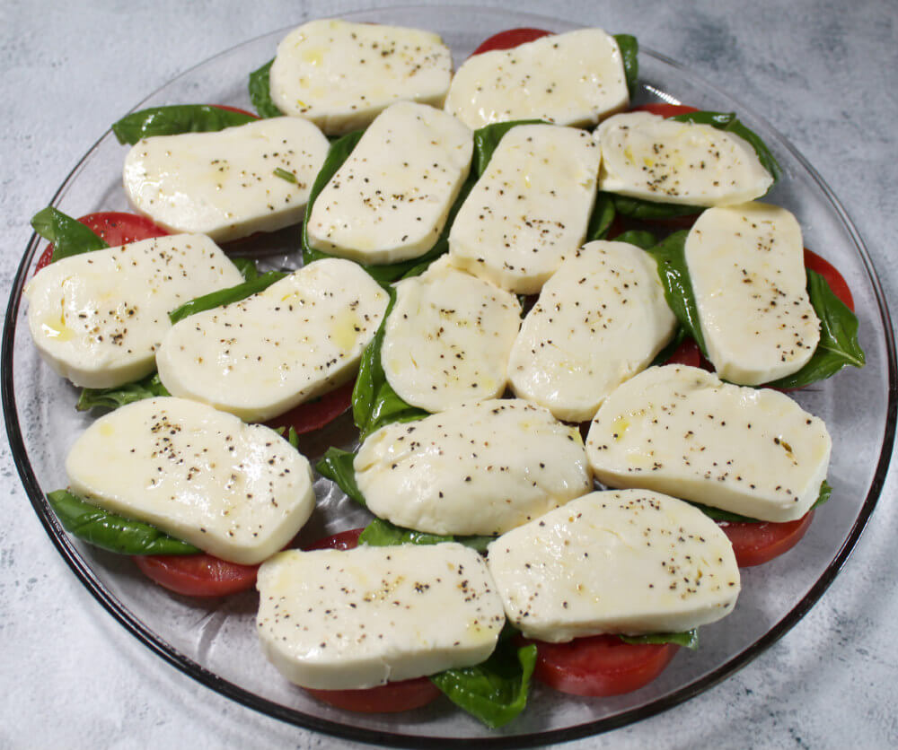 Low-Carb Caprese Salad5
