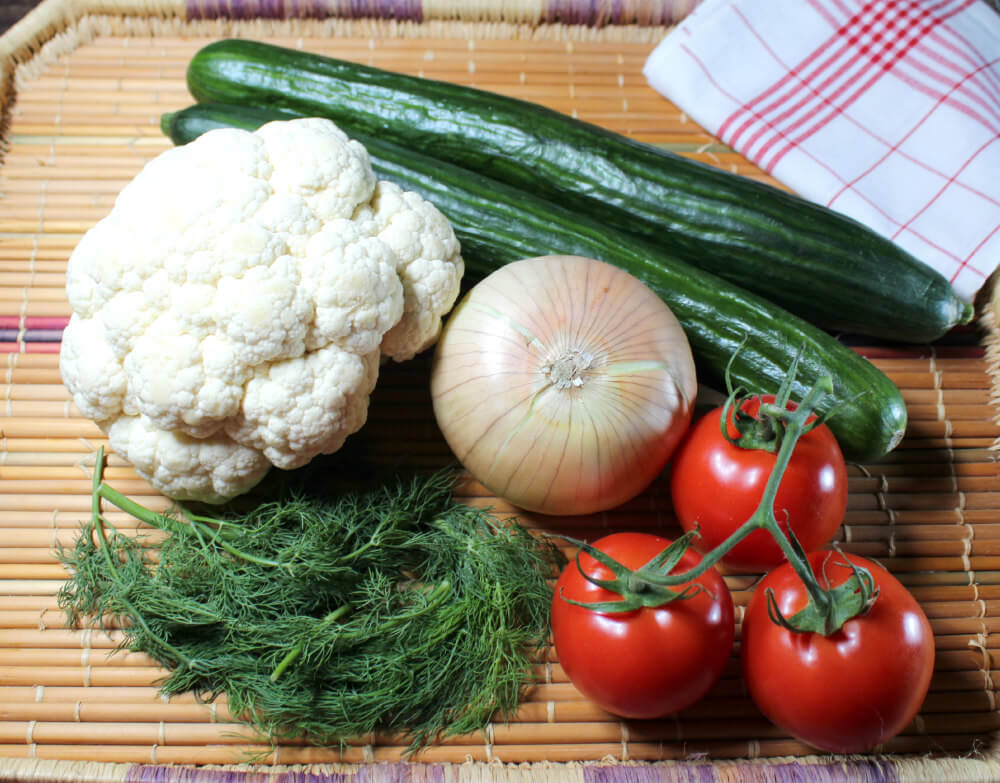 Keto Marinated Cauliflower Salad2