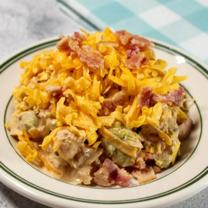 Keto Barbecue Ranch Cauliflower Lettuce Salad1