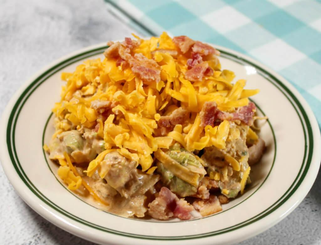 Keto Barbecue Ranch Cauliflower Lettuce Salad1