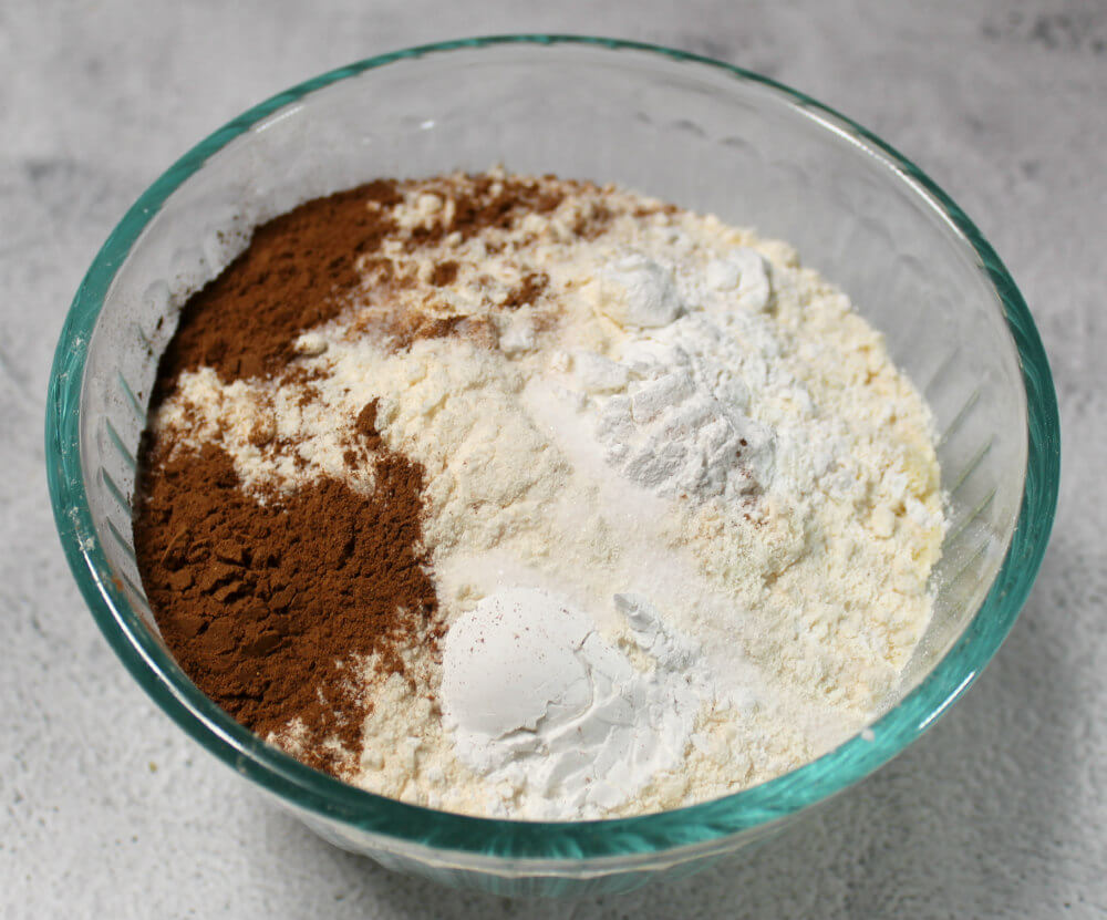 Keto White Chocolate Cranberry Pumpkin Bread4