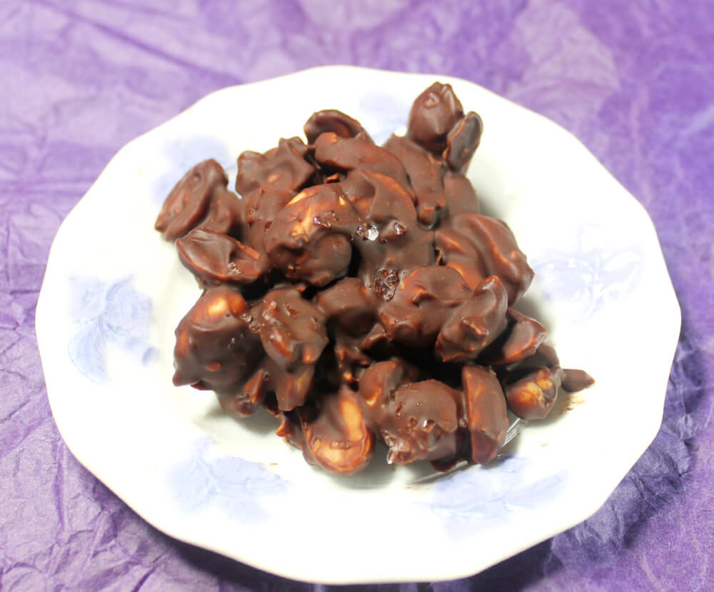 Keto Chocolate Coconut Peanut Clusters6