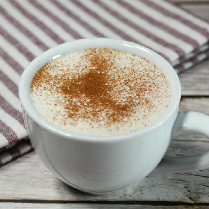 Keto Cinnamon Cheesecake Smoothie1