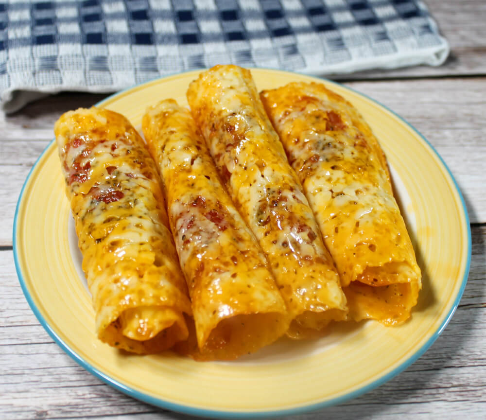 Keto Pizza Roll-Ups6