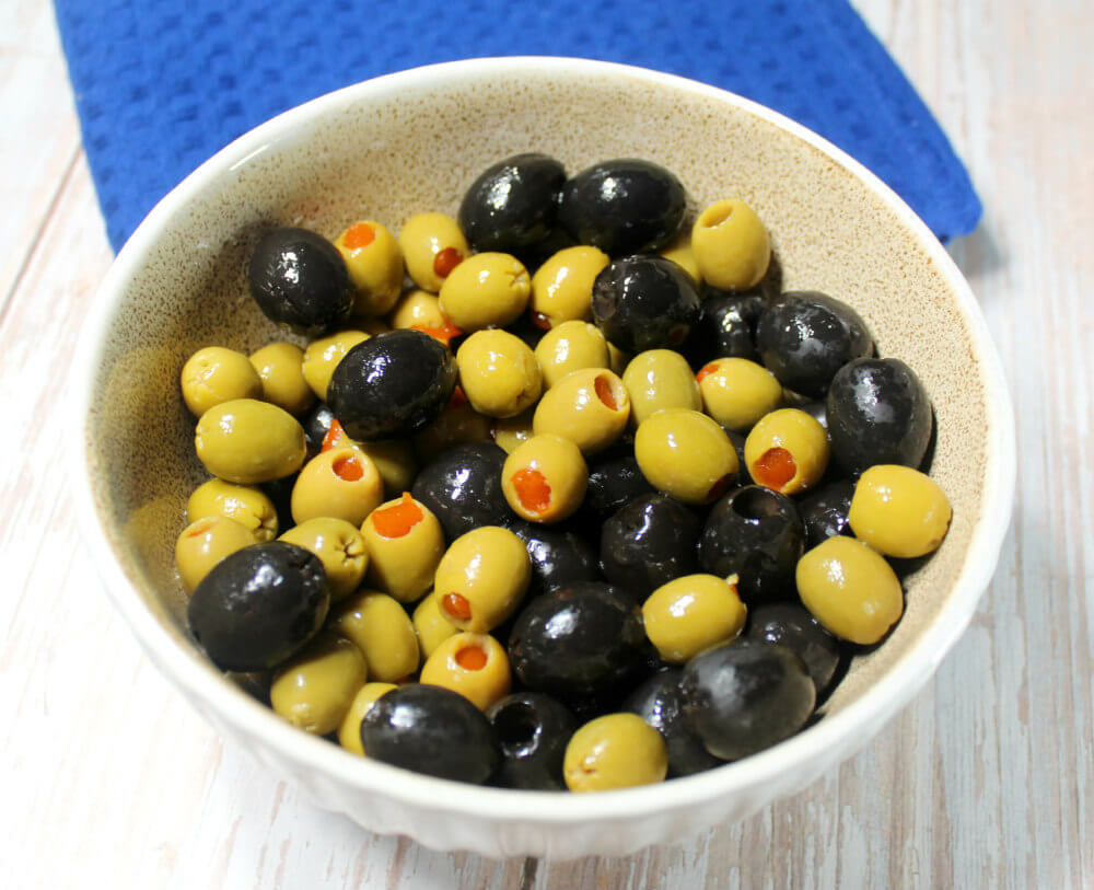 Marinated Olives with Cheese & Salami4