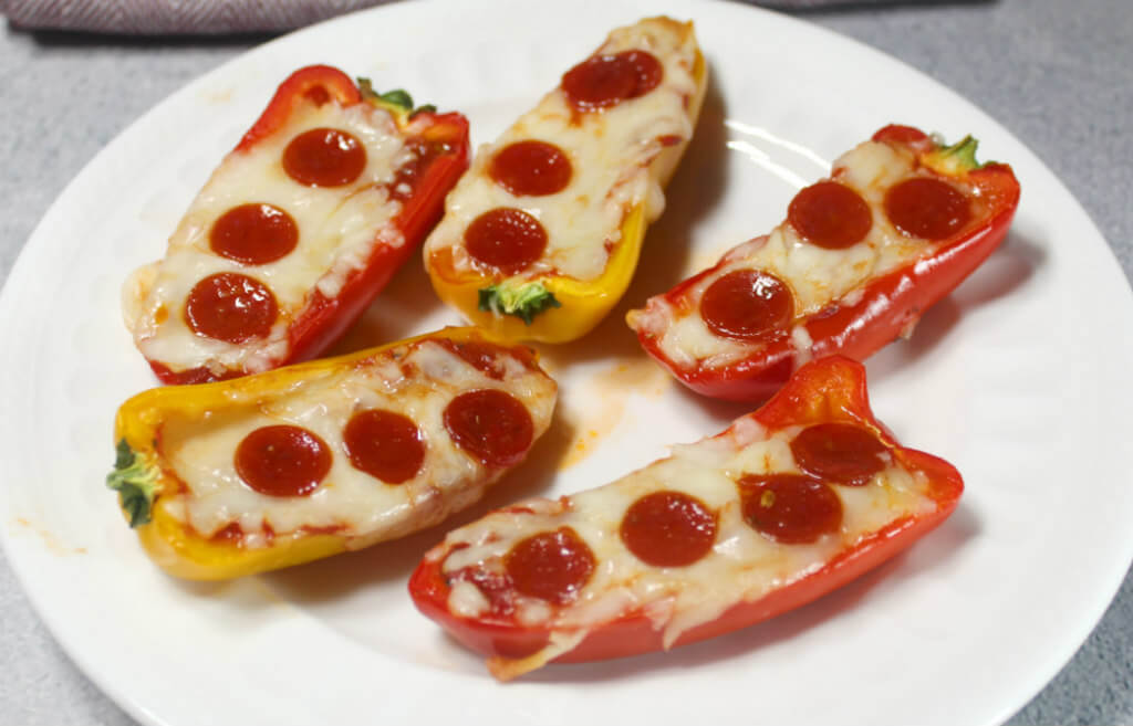 Keto Mini Pepper Pizza Bites1
