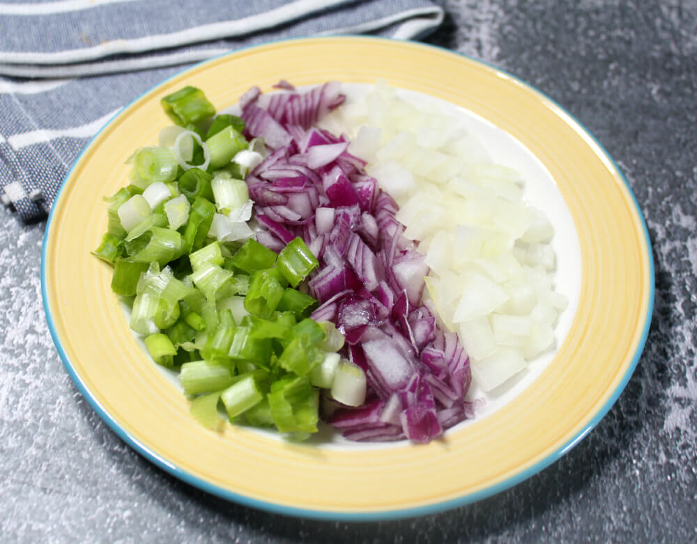 Triple Onion Guacamole Dip4