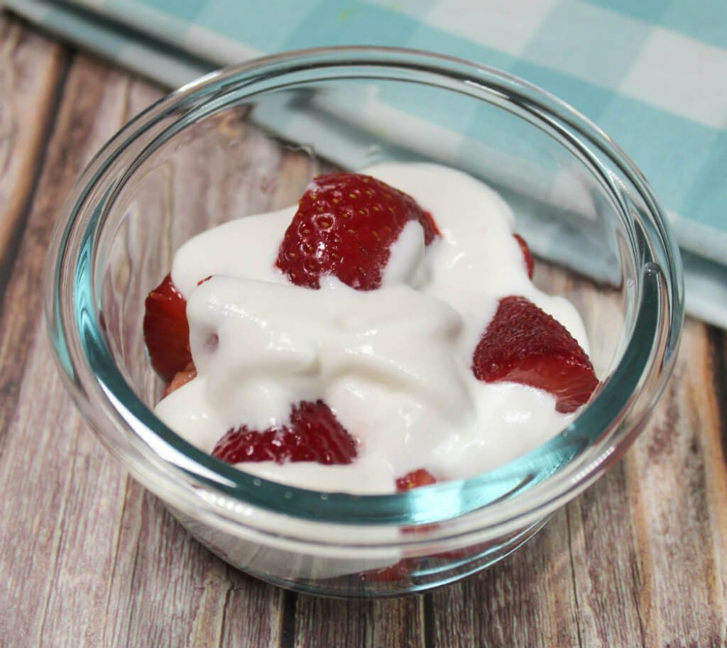 Keto Strawberries & Cream1