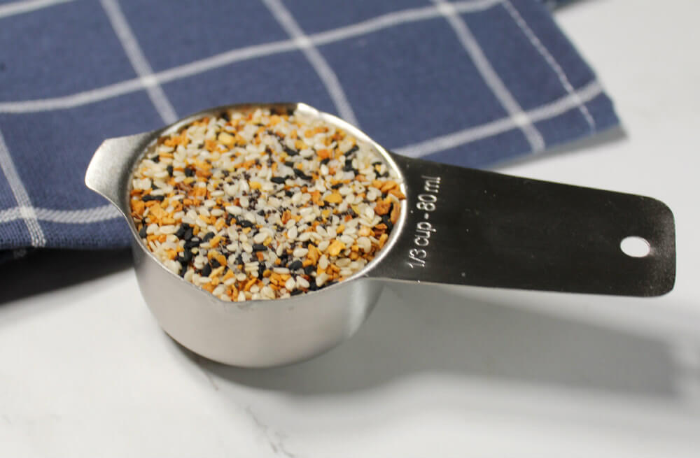 Mini Everything Bagel Cheese Balls4