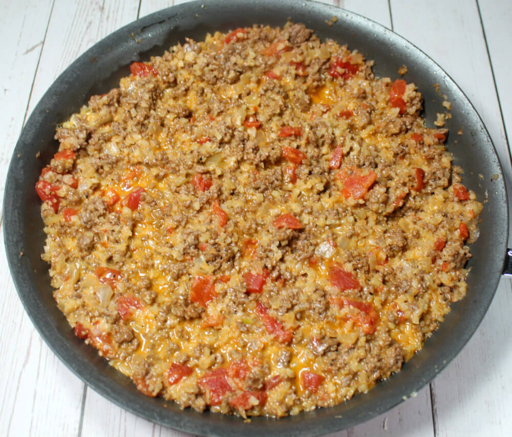 Cheesy Beef Cauliflower Rice Skillet5