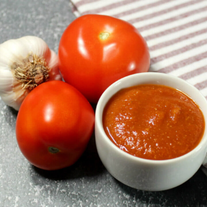 Keto Garlic Homemade Ketchup1