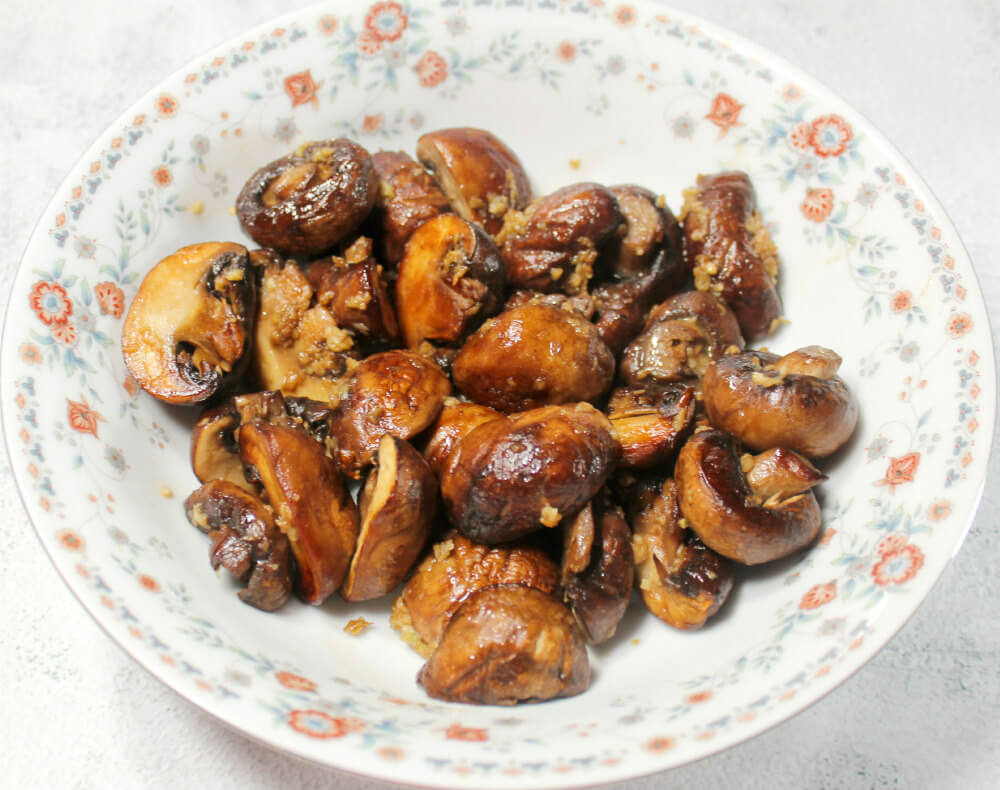 Cheesy Garlic Keto Mushrooms3