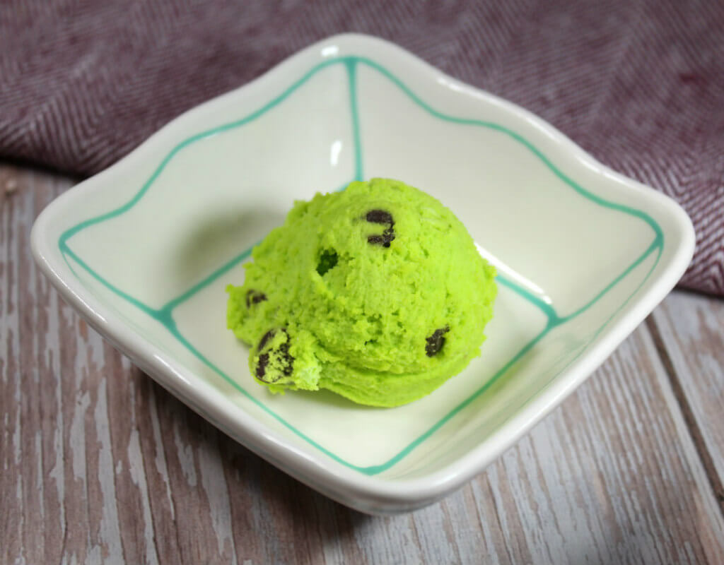 Mint Chocolate Chip Keto Cheesecake Bites1