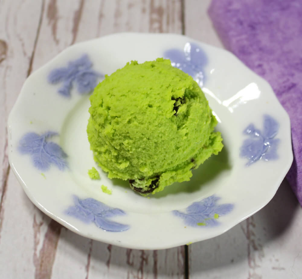 Mint Chocolate Chip Cheesecake Keto Bites7