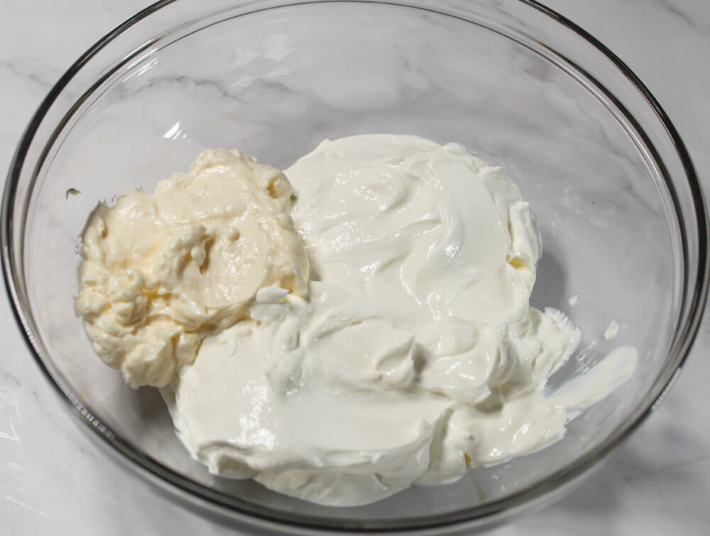Creamy Keto Horseradish Sauce3