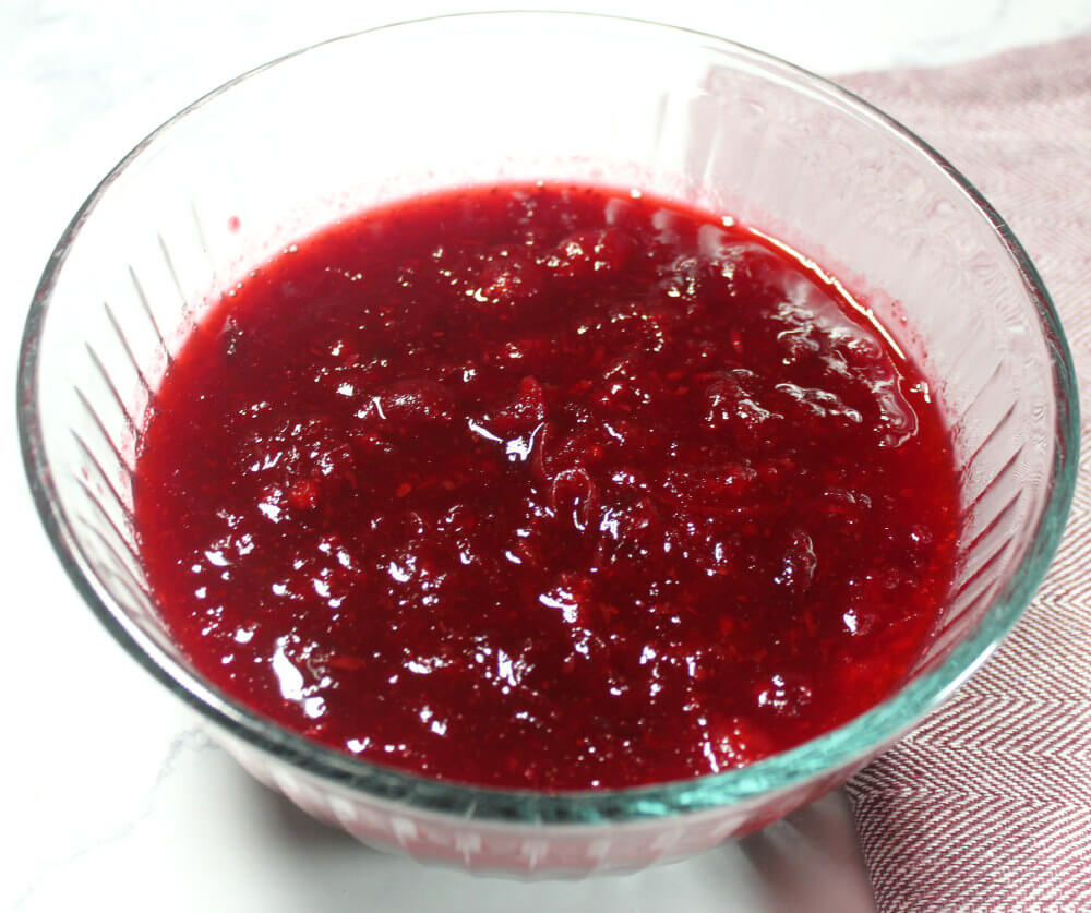 Keto Vanilla Rum Cranberry Sauce9