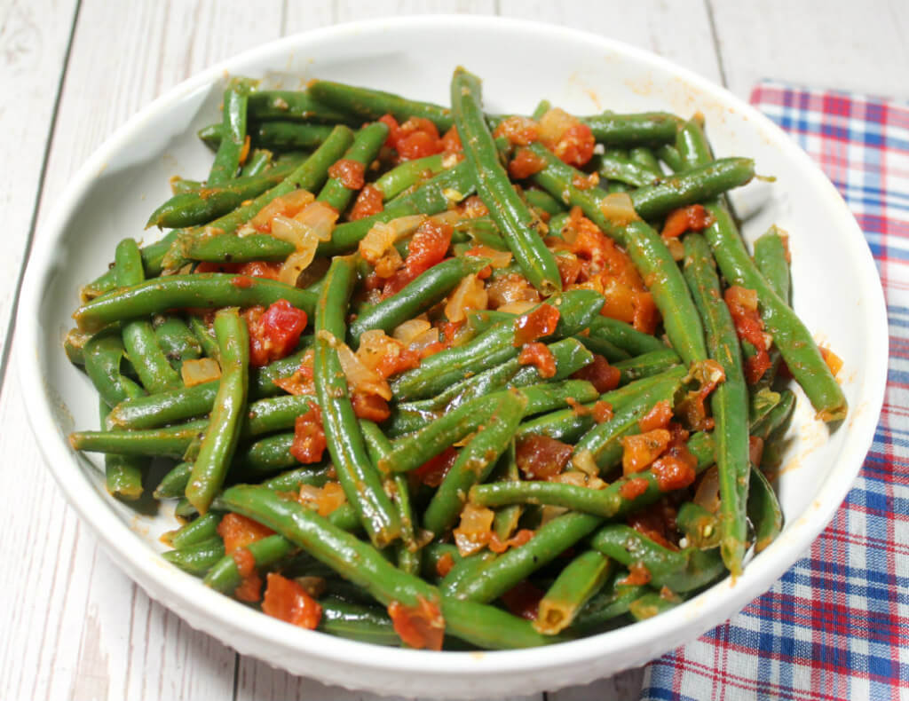 Keto Green Beans With Tomatoes - Splash Of Keto