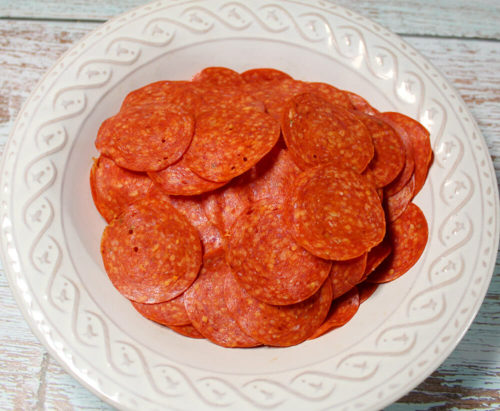 Pepperoni Chips and Dipping Sauce4