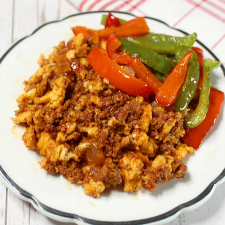 Huevos Con Chorizo1
