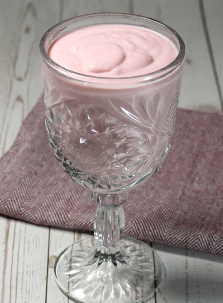 Drinkable Keto Yogurt Smoothie7