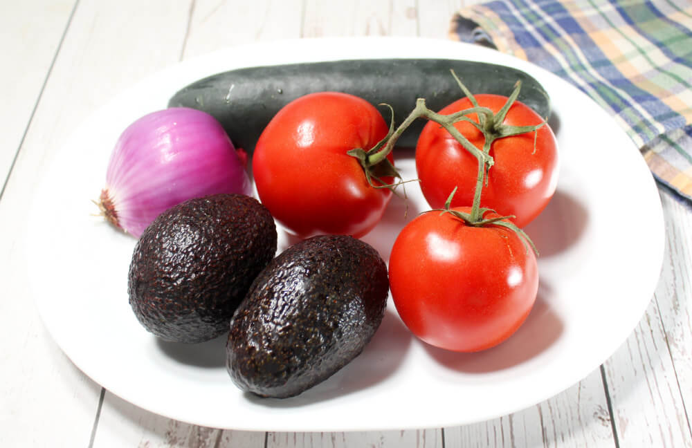 Tomato Cucumber Avocado Salad2