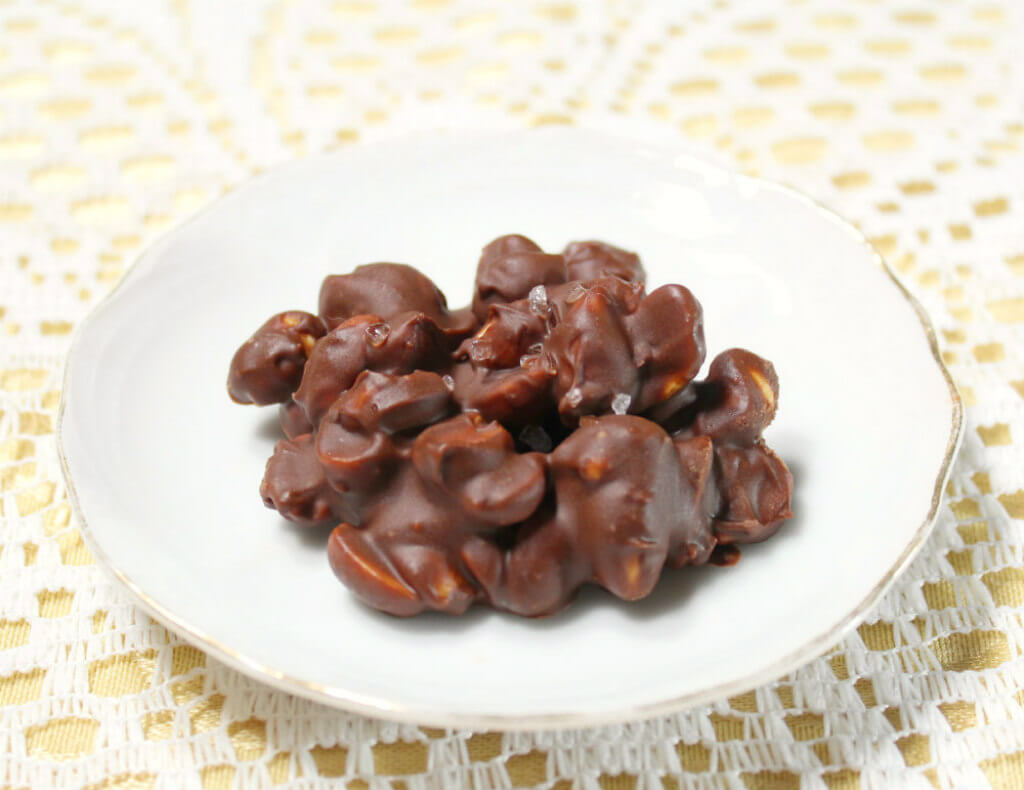 Chocolate Peanut Butter Keto Clusters1