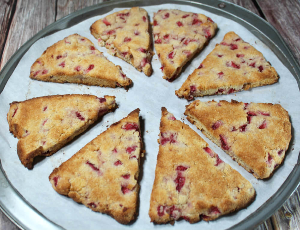 Low-Carb Strawberry Scones2