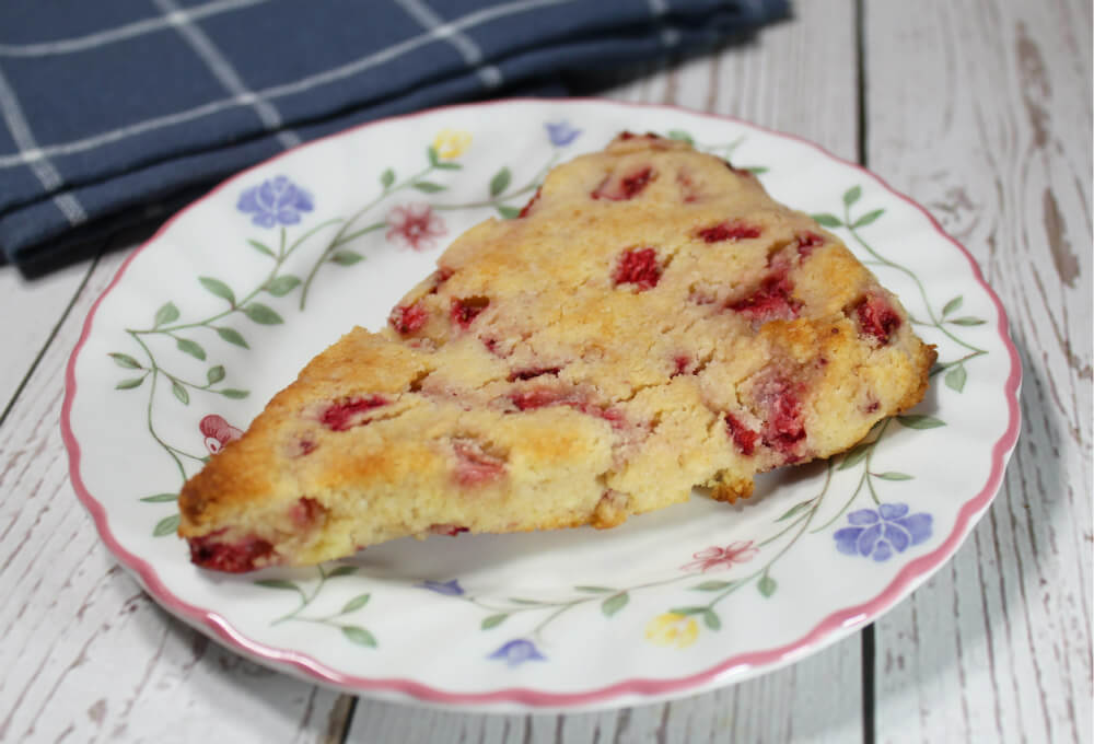 Low-Carb Strawberry Scones5